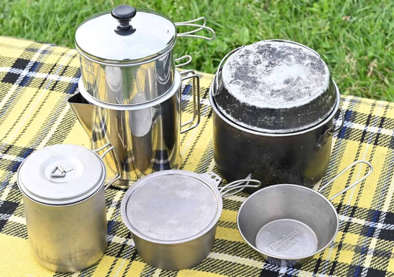 バイクでソロキャンプ|クッカーの選び方|“バイクでソロキャンプ”失敗しないバーナー&クッカー【自分の得意な料理法に合った道具を選ぶべし】