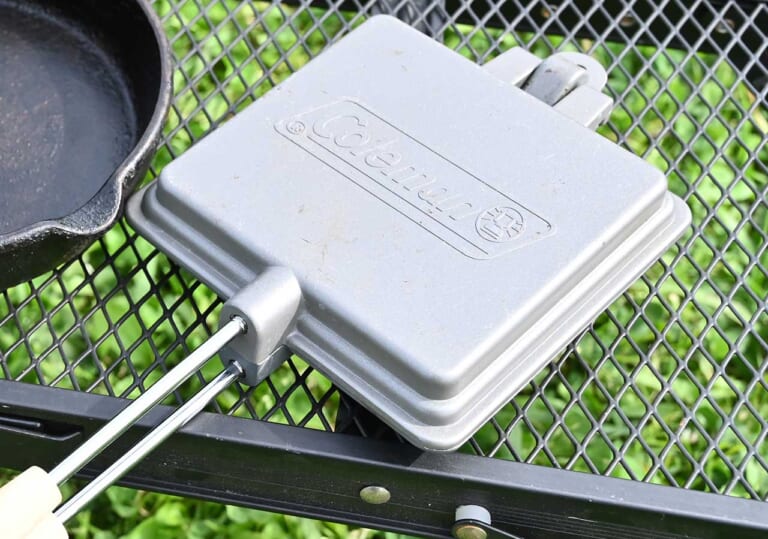 バイクでソロキャンプ|クッカーの選び方|ホットサンドメーカー|“バイクでソロキャンプ”失敗しないバーナー&クッカー【自分の得意な料理法に合った道具を選ぶべし】