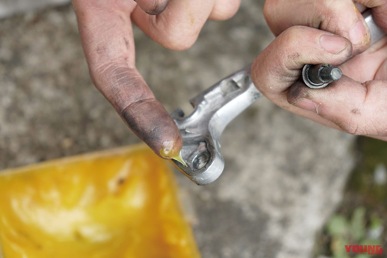 |愛車を好調に保つ! 簡単オフロード車チェック&メンテナンス【後編:エンジンオイルチェック etc.】