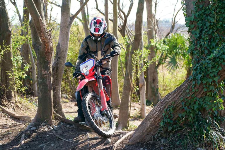 ホンダ　CRF250L｜比較試乗｜ウッズ｜トレッキング