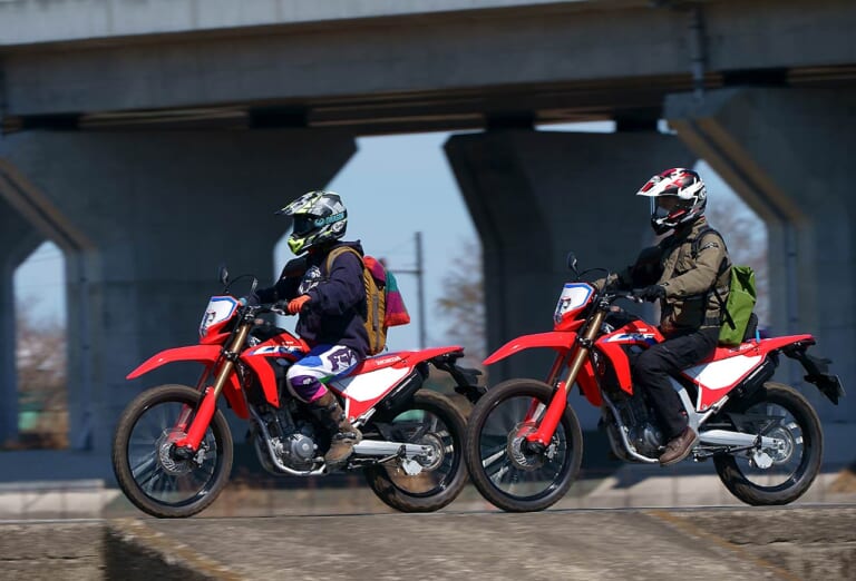 ホンダ　CRF250L｜CRF250L<s>｜比較試乗｜舗装路＆市街地