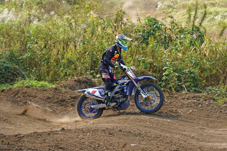 渡辺学のオフロードライディング指南|フープス|モトクロスヴィレッジ|飛んでみる|コブが連続するセクション=フープスにチャレンジしてみよう!!〈渡辺学のオフロードライディング指南〉