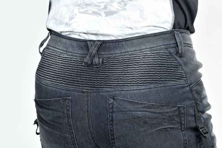 フィールドコア 超撥水EUROボア防風デニムパンツ|〈ワークマン〉2021-2022秋冬バイク用アイテム9選…ツインヒーターJKTほか