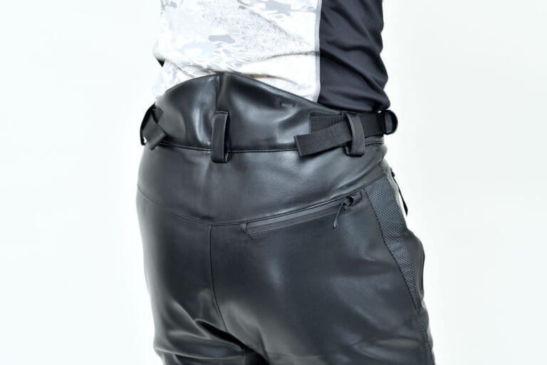 イージス 360°リフレクト透湿防水防寒STRONGジャケット&パンツ|〈ワークマン〉2021-2022秋冬バイク用アイテム9選…ツインヒーターJKTほか