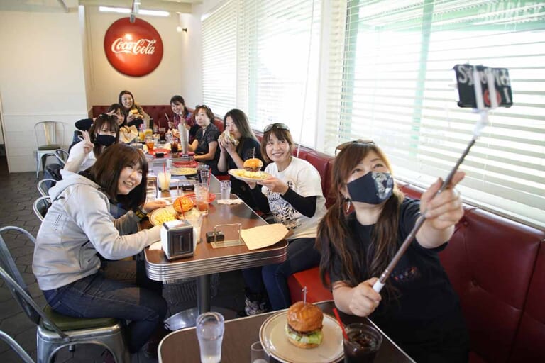 ハーレーダビッドソン静岡|ハーレー女子だけのツーリング|MAX'S DINER|H-D静岡 明莉&貴子プロデュース! ハーレー女子だけのツーリングに同行〈静岡県掛川市〉