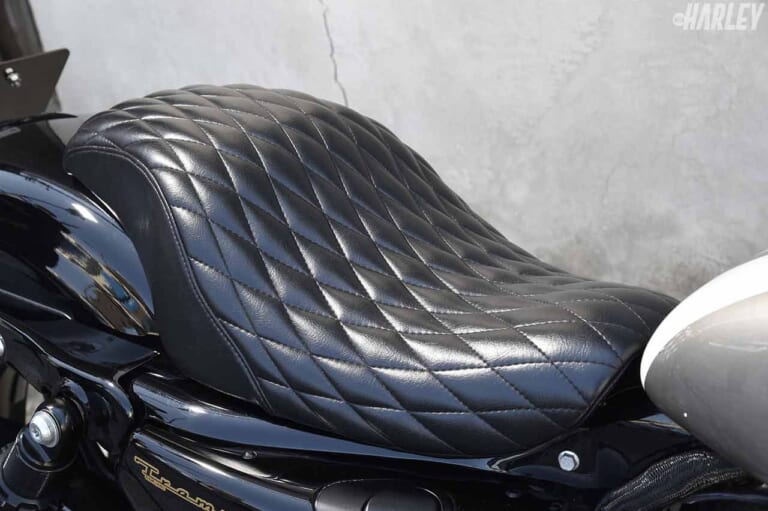 ハーレーダビッドソンXL1200Xフォーティエイト|トランプサイクルカスタム|ソロシート|スポーツスターらしい軽快感と運動性能をカスタムでUP!【ハーレーダビッドソンのある暮らし】