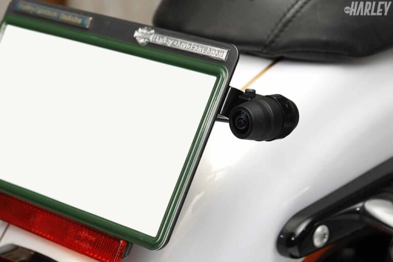 ドライブレコーダー|ミツバサンコーワ EDR-21Gα|リヤカメラ装着|前後カメラの定番ドラレコがさらに進化! 安全ライディングの必需品〈ミツバサンコーワ EDR-21Gα〉