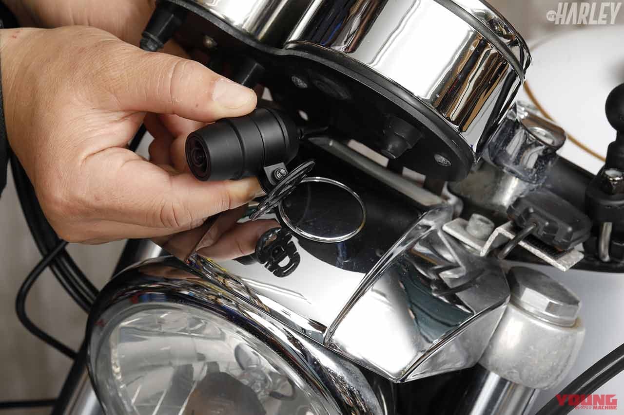 |前後カメラの定番ドラレコがさらに進化! 安全ライディングの必需品〈ミツバサンコーワ EDR-21Gα〉