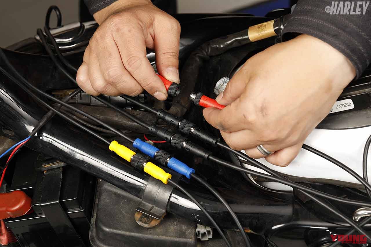 |前後カメラの定番ドラレコがさらに進化! 安全ライディングの必需品〈ミツバサンコーワ EDR-21Gα〉