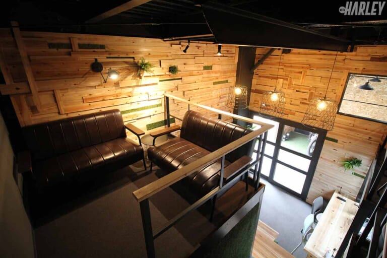 厳選ハーレーショップガイド|モーターガレージグッズ|店舗内|店舗統合でハーレー乗りをより強力にバックアップ!【モーターガレージグッズ|厳選ハーレーショップガイド】