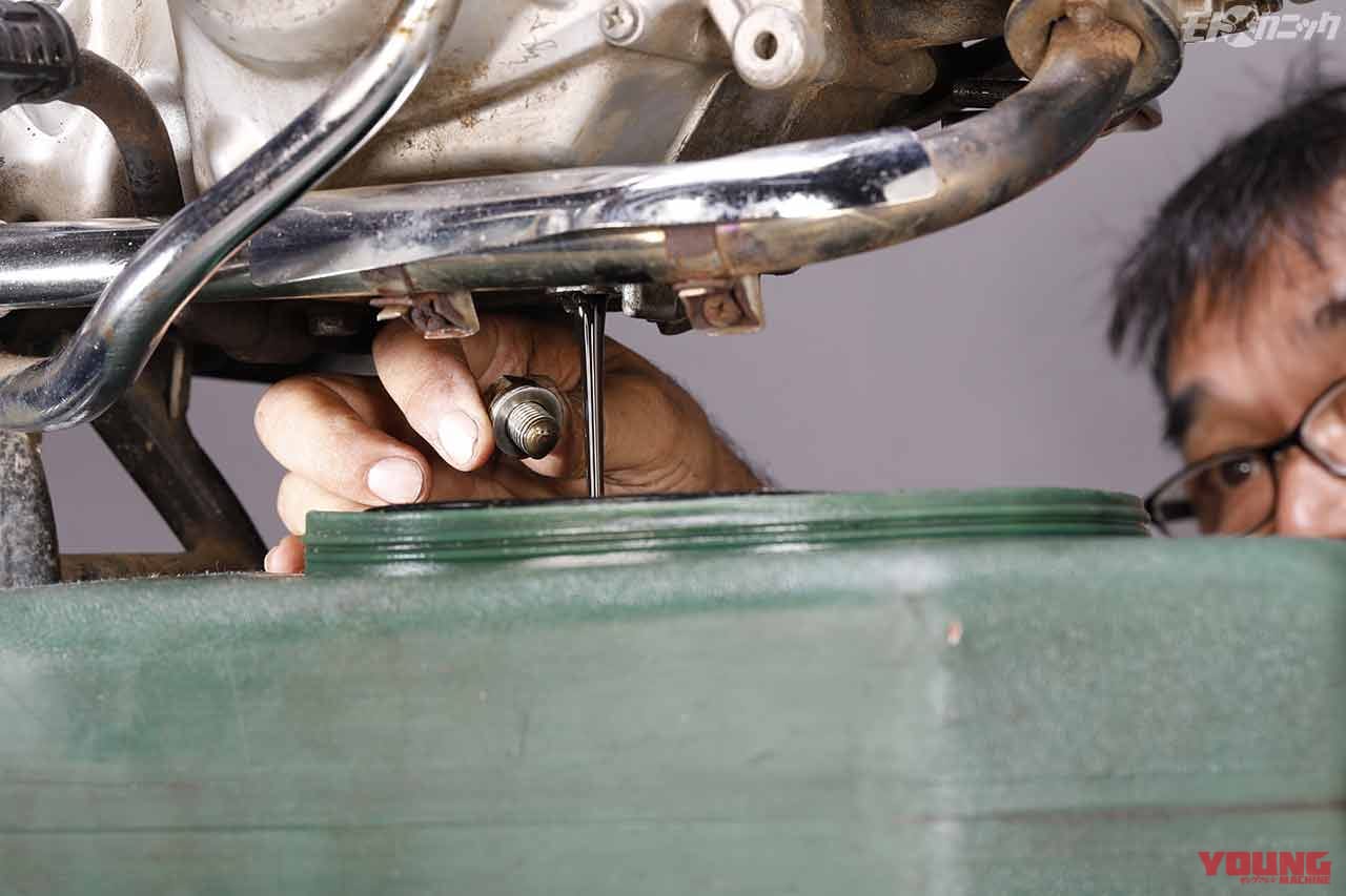 旧車だからこそオイルメンテ トリートメント効果で最善の走りを追求できるスーパーゾイル Webヤングマシン 最新バイク情報 旧車だからこそオイルメンテ トリートメント効果で最善の走りを追求できるスーパーゾイル Webヤングマシン 最新バイク情報