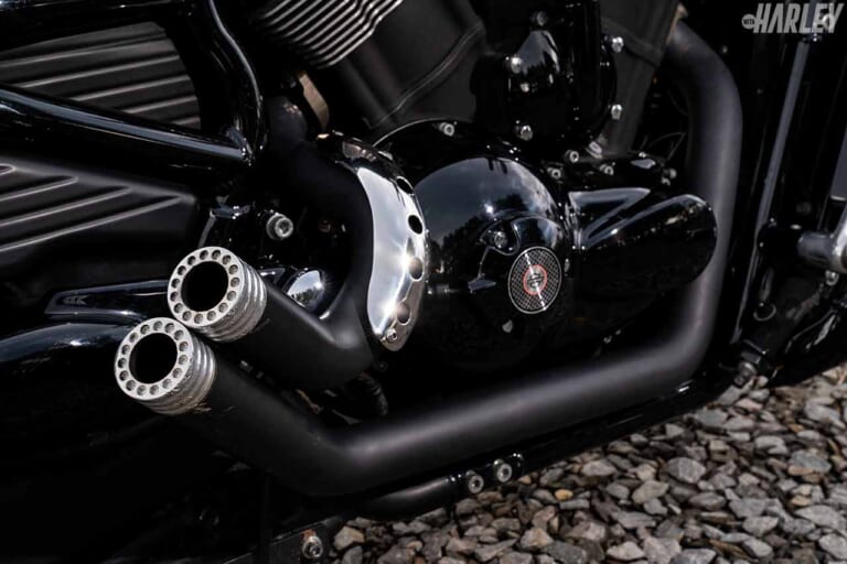 ハーレーダビッドソン VRSCDXナイトロッドスペシャル by HDブイモンスター|マフラー|ハーレーカスタムトレンドニュース:磨きをかけた近未来フォルム! ’07 VRSCDX ナイトロッドスペシャル