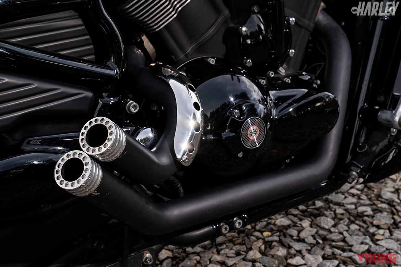 |ハーレーカスタムトレンドニュース:磨きをかけた近未来フォルム! ’07 VRSCDX ナイトロッドスペシャル