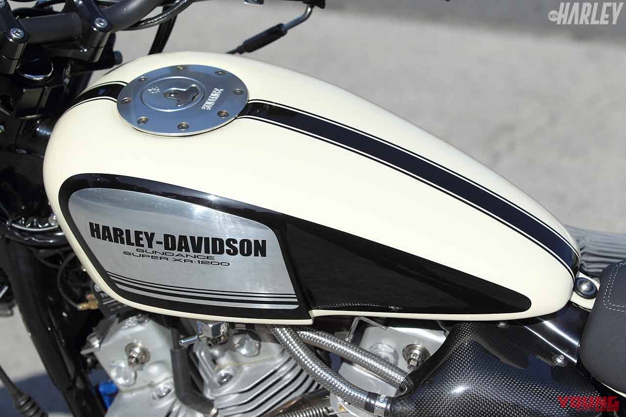 ハーレーカスタム・サンダンス エボニー&アイボリー| アルミタンク|ハーレーカスタム・サンダンス エボニー&アイボリー【車体の完成度の高さに見る達人の技の凄み】