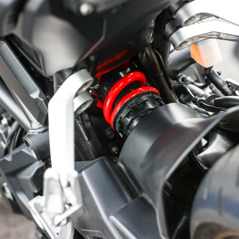 ホンダ CB250R|リヤサスペンション|ホンダCB250Rディテール写真解説【スポーツライディングのスタートにふさわしい基礎マシン】
