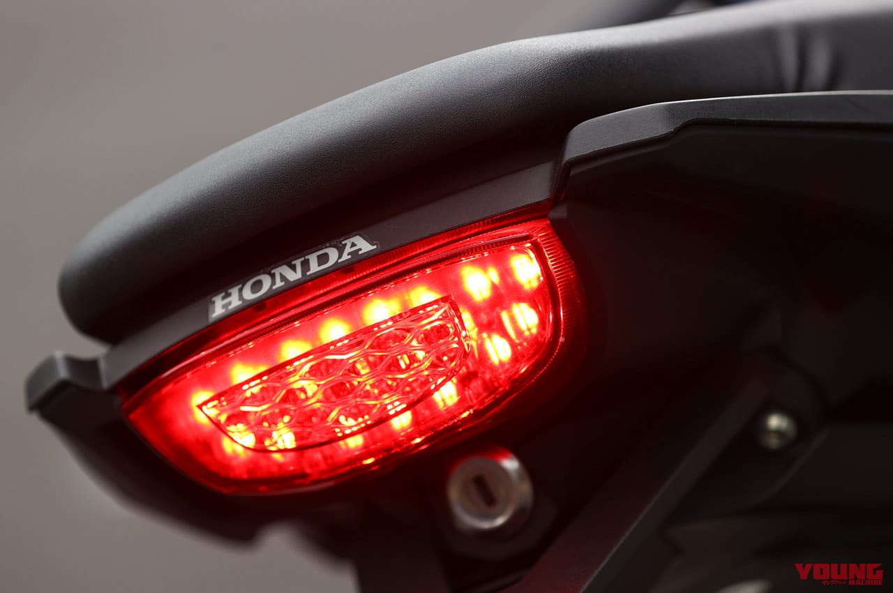 ホンダ CB250R|テールランプ|ホンダCB250Rディテール写真解説【スポーツライディングのスタートにふさわしい基礎マシン】