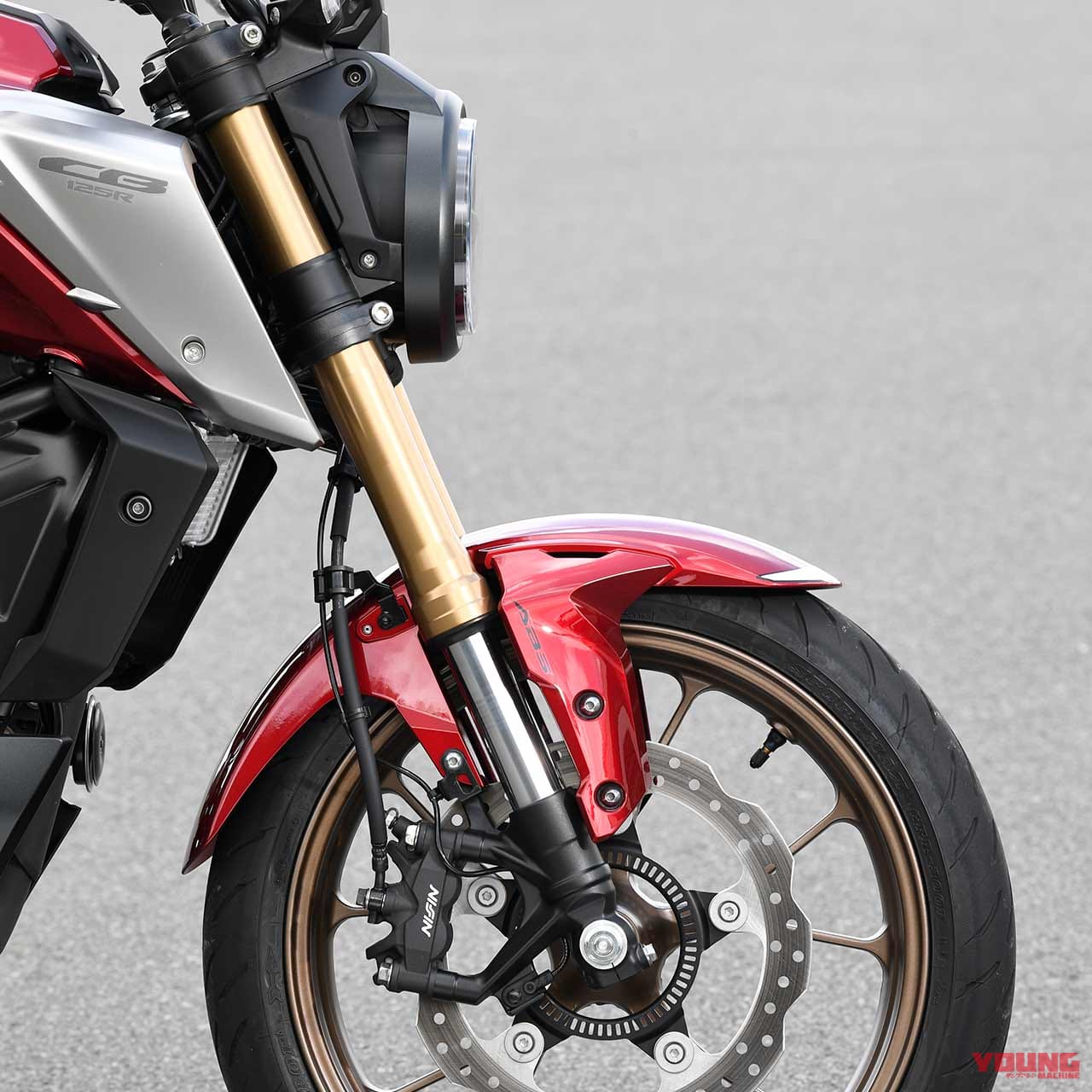 |ホンダCB125R試乗インプレッション【CBシリーズ末弟もより刺激的な走りを獲得】