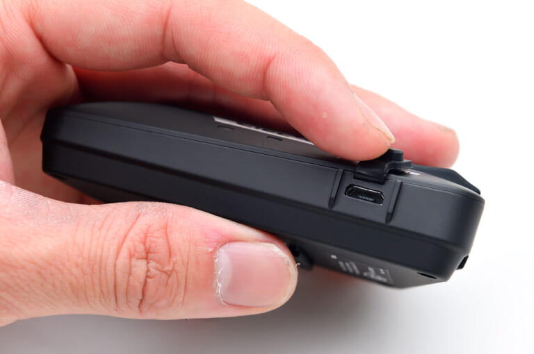 インカム|シエルT9Sツアーメイト|充電用microB端子|シエル T9Sツアーメイト試用インプレッション【必要かつ十分な日本仕様のインカム入門機】