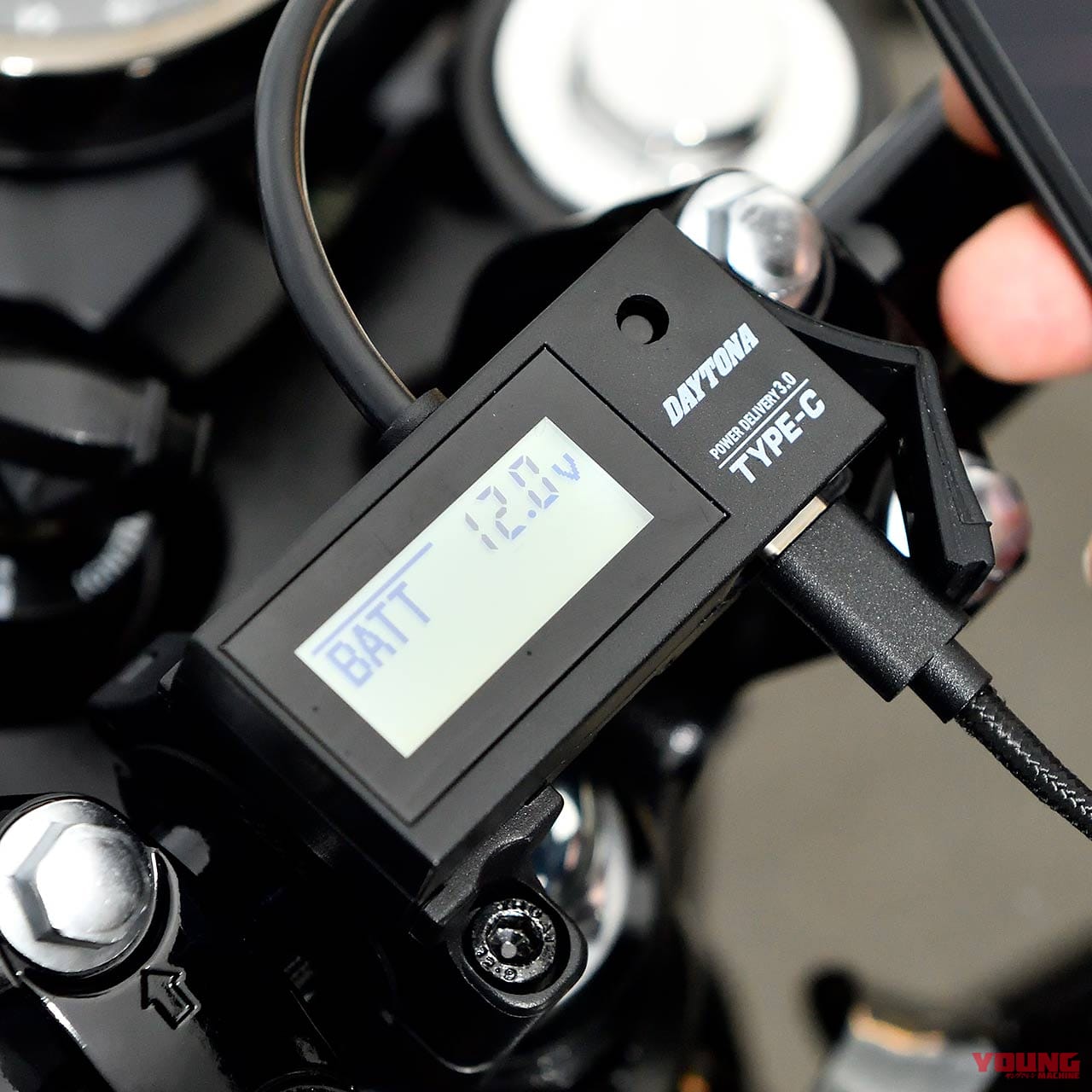 デイトナ(Daytona) バイク用 USB電源電圧計 急速充電 Android対応 18W