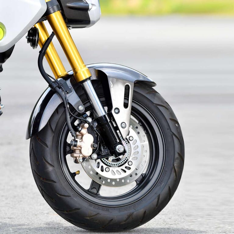 ホンダ グロム|フロントまわり|通勤通学と遊びを両立! ホンダ グロム試乗インプレッション【5速化でよりスポーティーに】