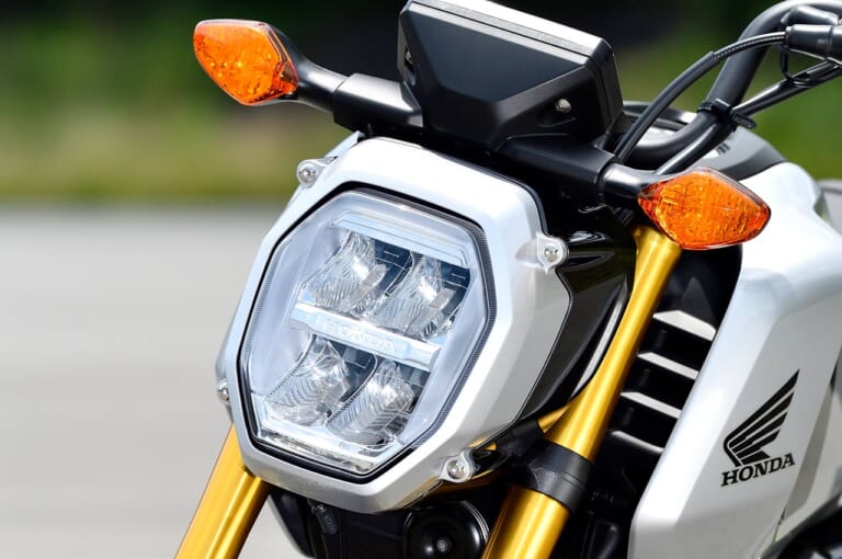 ホンダ グロム|ヘッドライト|通勤通学と遊びを両立! ホンダ グロム試乗インプレッション【5速化でよりスポーティーに】