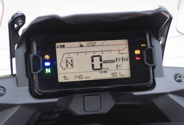 ホンダ NC750X DCT｜LCD液晶メーター