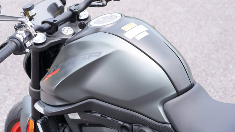 DUCATI MONSTER+|ドゥカティ モンスター+ ディテール写真解説【29年目の大変革で新たな時代を切り開く】