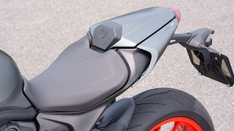 DUCATI MONSTER+|ドゥカティ モンスター+ ディテール写真解説【29年目の大変革で新たな時代を切り開く】