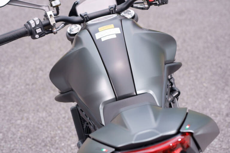 ドゥカティ モンスター+|フレーム|ドゥカティ モンスター+ ディテール写真解説【29年目の大変革で新たな時代を切り開く】