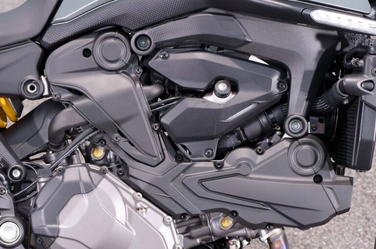 ドゥカティ モンスター+|フレーム|ドゥカティ モンスター+ ディテール写真解説【29年目の大変革で新たな時代を切り開く】