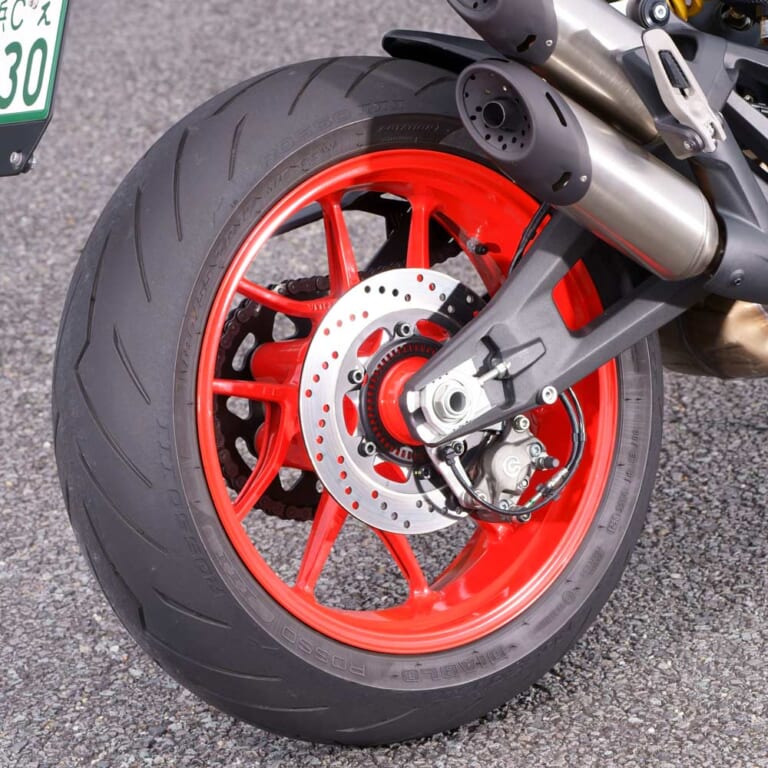 ドゥカティ モンスター+|リヤまわり|ドゥカティ モンスター+ ディテール写真解説【29年目の大変革で新たな時代を切り開く】