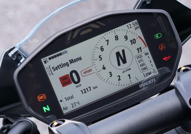 DUCATI MONSTER+|ドゥカティ モンスター+ ディテール写真解説【29年目の大変革で新たな時代を切り開く】