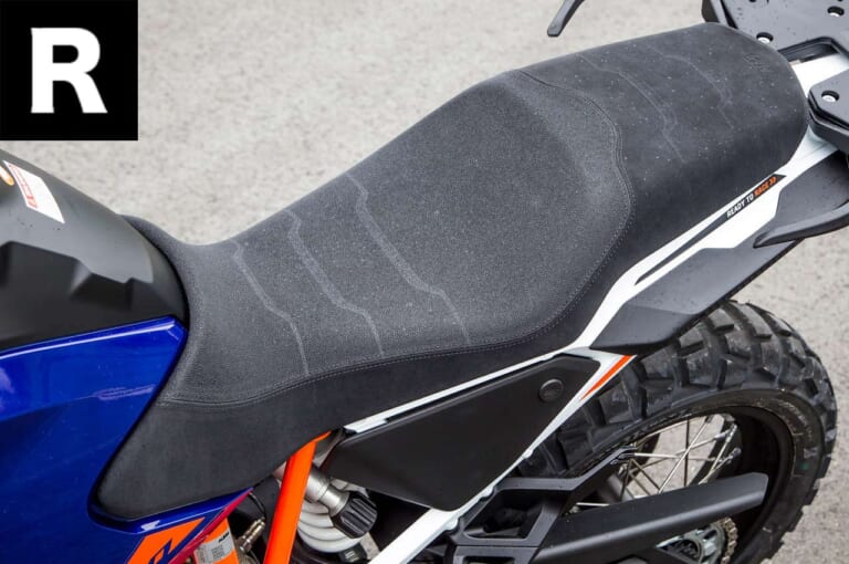 KTM 1290スーパーアドベンチャーR|KTM 1290スーパーアドベンチャーS/R ディテール写真比較【コンパクト&オフ性能アップ】