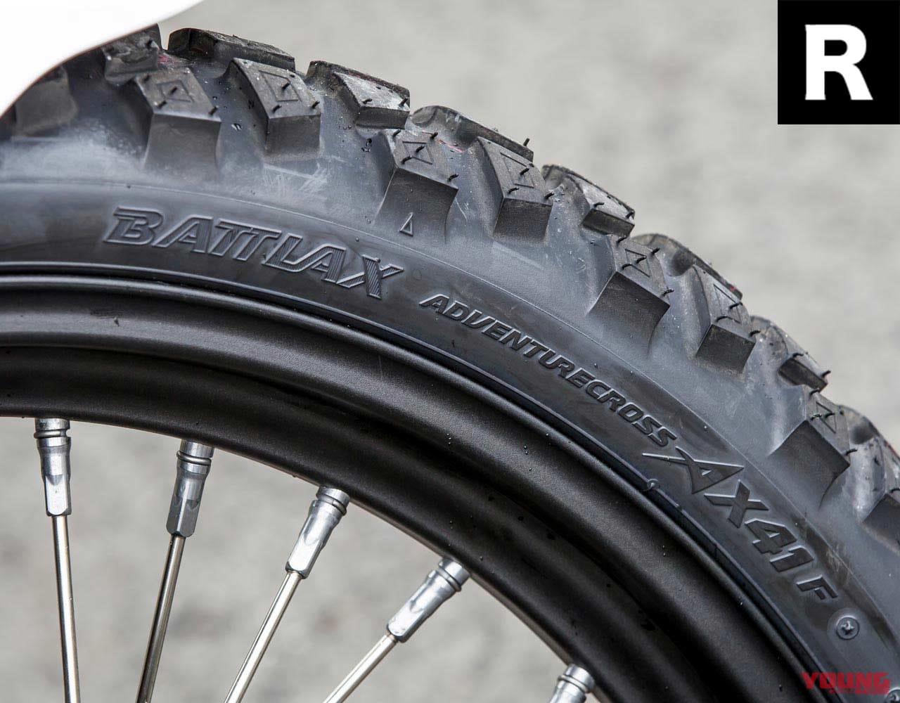 |KTM 1290スーパーアドベンチャーS/R ディテール写真比較【コンパクト&オフ性能アップ】