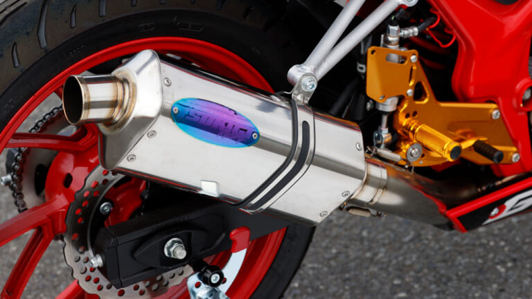 GPXデーモンGR200Rレース仕様|GPX最新主力モデル試乗インプレ【敷居低く楽しめる軽二輪フルカウル/カフェレーサー/ネイキッド】