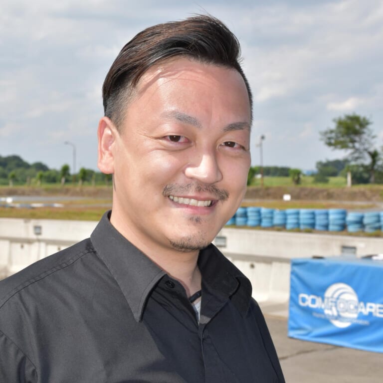 GPXジャパン代表取締役 月木康人氏|GPX最新主力モデル試乗インプレ【敷居低く楽しめる軽二輪フルカウル/カフェレーサー/ネイキッド】