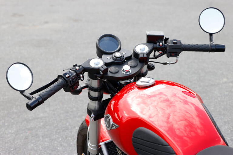 GPXレジェンド250ツインIシート|GPX最新主力モデル試乗インプレ【敷居低く楽しめる軽二輪フルカウル/カフェレーサー/ネイキッド】