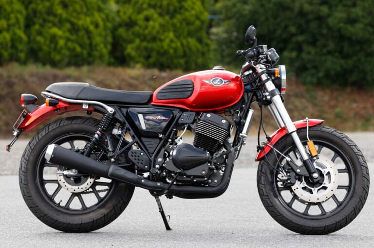 GPXレジェンド250ツインI|GPX最新主力モデル試乗インプレ【敷居低く楽しめる軽二輪フルカウル/カフェレーサー/ネイキッド】