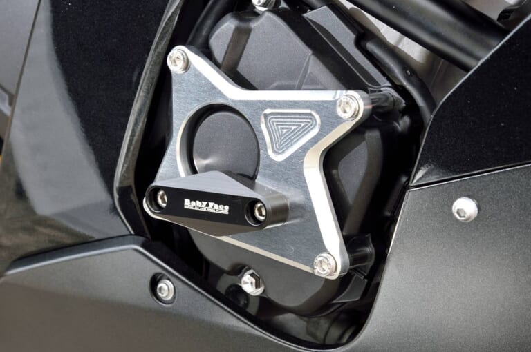ベビーフェイス|エンジンスライダーR|ニンジャZX-10Rカスタム|ニンジャZX-10Rベビーフェイスカスタム【SBKウェポンにパフォーマンスパーツが登場】
