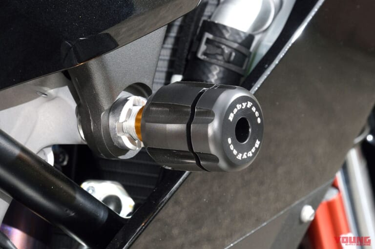 ベビーフェイス|フレームスライダーR.Lset|ダイレクトマウント|ニンジャZX-10Rカスタム|ニンジャZX-10Rベビーフェイスカスタム【SBKウェポンにパフォーマンスパーツが登場】