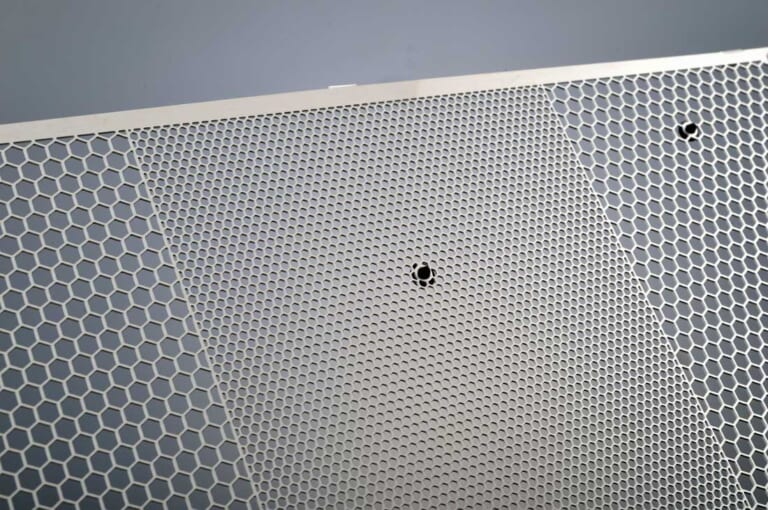 エッチングファクトリー|GSX1300R('21~)用ラジエター&オイルクーラーガードセット|メッシュ構造|シン・ハヤブサに専用設計のラジエターコアガードが登場〈エッチングファクトリー〉