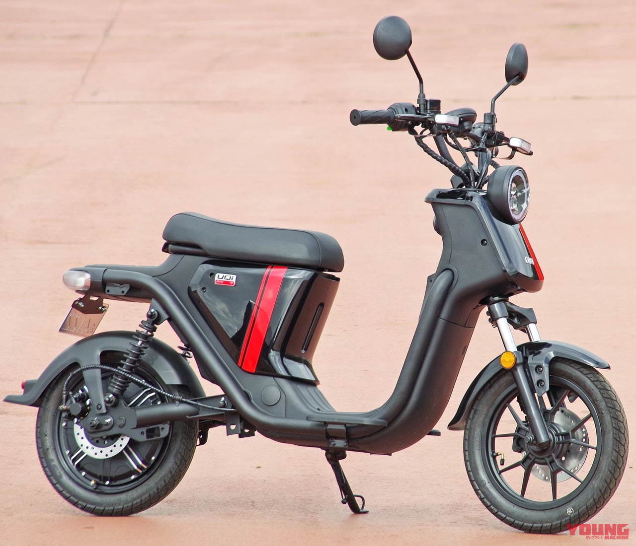 電動バイク|niu UQi Pro|スタイリング|GPS&SIM通信機能を搭載する電動バイク「ニウUQiプロ」試乗インプレッション