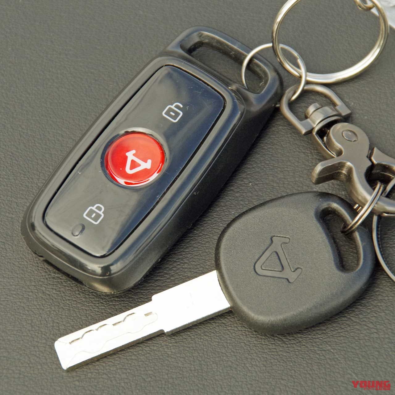 電動バイク|niu UQi Pro|リモコンキー|GPS&SIM通信機能を搭載する電動バイク「ニウUQiプロ」試乗インプレッション