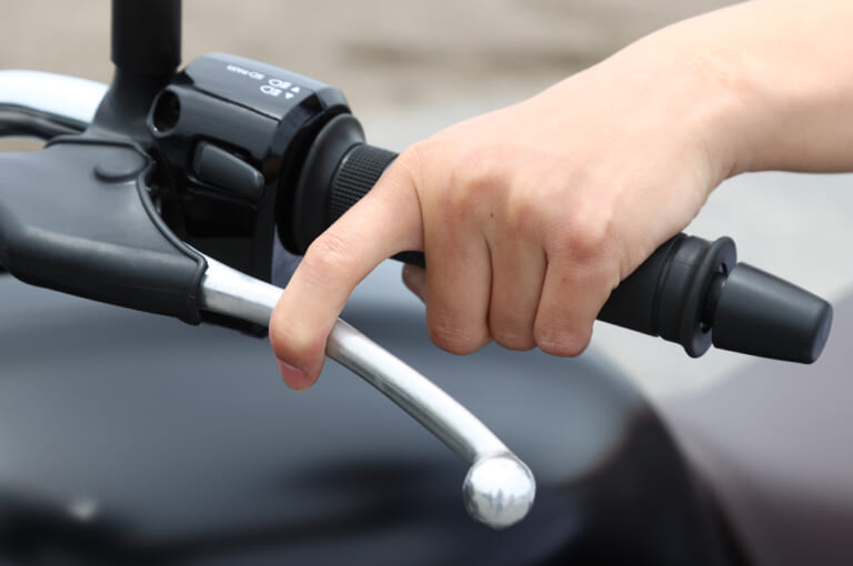 ホンダ GB350|アシストスリッパークラッチ|ホンダGB350ディテール写真解説【扱いやすさとフィーリングにこだわる新世代ネイキッド】