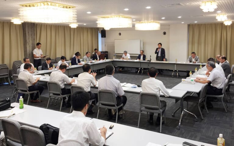 埼玉県 三ない運動 見直しの記録|三ない運動撤廃マニュアルになるか? 冊子『埼玉県 三ない運動見直しの記録』が自工会より発行