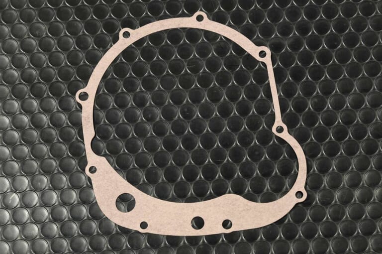 ’80s国産名車|カワサキZ400FX|ガスケット|シール|’80s国産名車・カワサキZ400FX完調メンテナンス【エンジン腰上オーバーホールで往年の輝きを復活!】