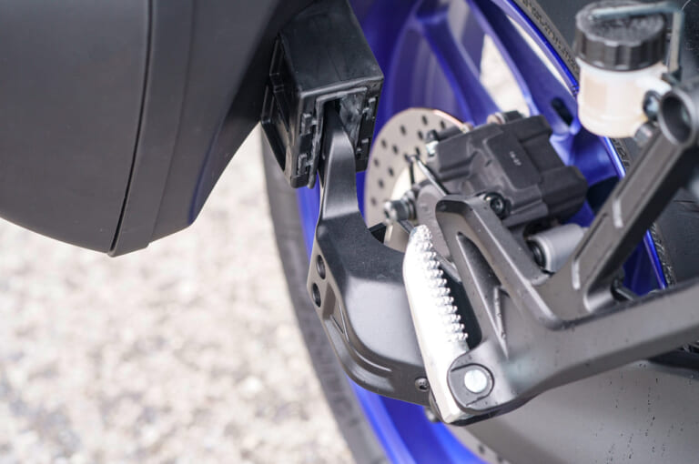 ヤマハトレーサー9GT試乗インプレッション|サイドケース|丸山浩の買い替え候補!? ヤマハ トレーサー9GT試乗インプレ【3気筒は7000rpmからバキッと!】