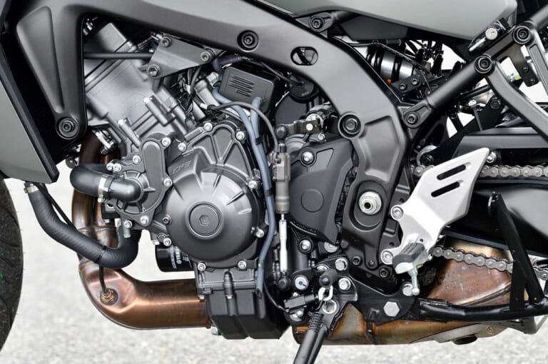 ヤマハ トレーサー9GT|エンジン|ヤマハ トレーサー9GTディテール写真解説【電サス/シフター/クルコン装備のお買い得仕様】