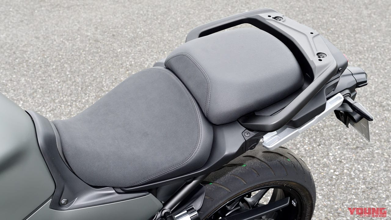 ヤマハ トレーサー9GT|シート|ヤマハ トレーサー9GTディテール写真解説【電サス/シフター/クルコン装備のお買い得仕様】