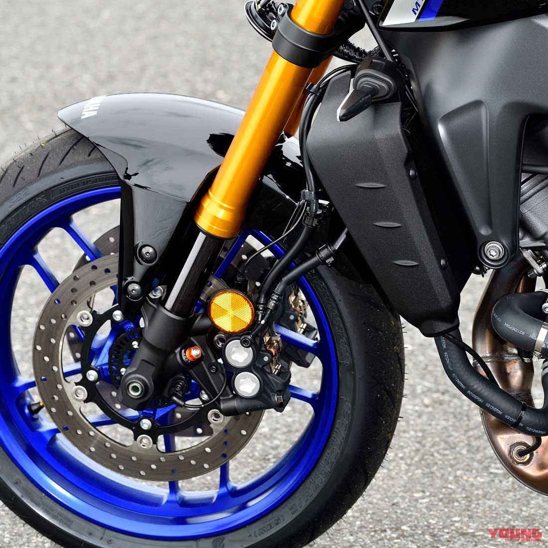 ヤマハMT-09SP|フロントサスペンション|ヤマハMT-09/SPディテール写真解説【エンジン/フレーム/電子制御:全盛りフルモデルチェンジ】